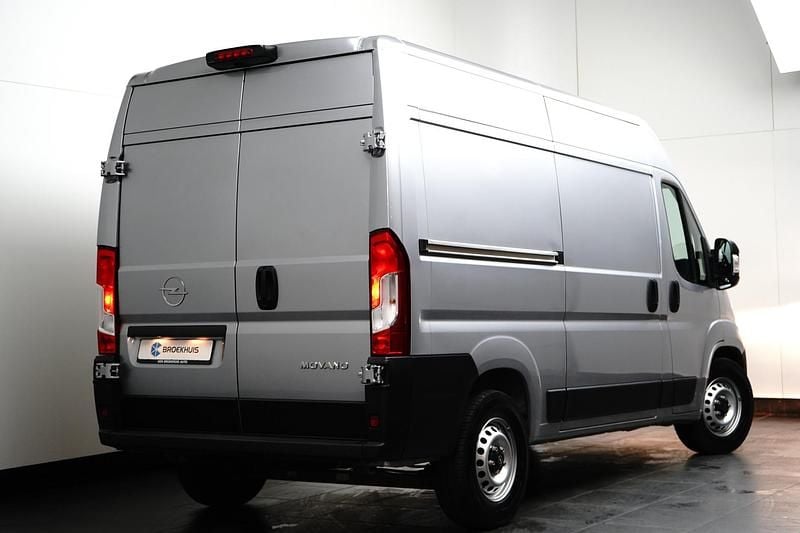 Occasion Opel Movano 2024 Grijs Van