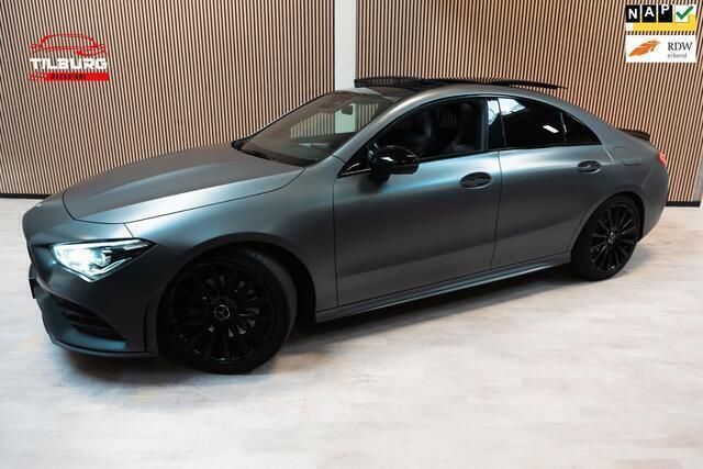 Grijs Gebruikt 2019 Mercedes CLA200 Business Sedan | € 29.500 (Eerlijke prijs) - Afbeelding 1/4