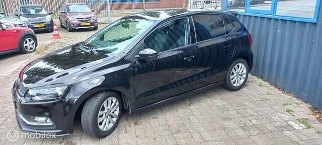 Occasion VW Polo Comfortline 90 PK (66 kW) 2017 Zwart Hatchback