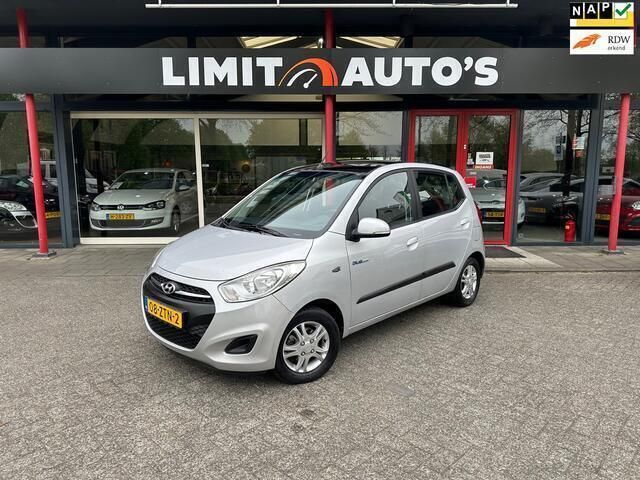 Grijs Gebruikt 2013 Hyundai i10 Hatchback | € 4.499 (Eerlijke prijs) - Afbeelding 1/4