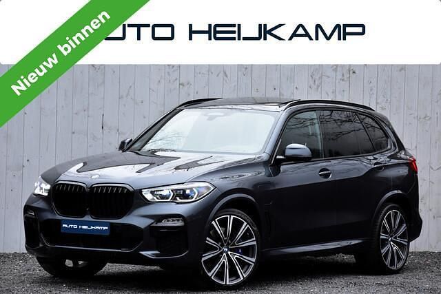 Grijs (metallic) Occasion 2020 BMW X5 Executive SUV | € 49.950 (Duur) - Afbeelding 1/4