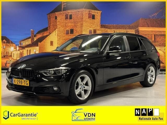 Zwart Gebruikt 2017 BMW 320 Executive Stationwagen | € 16.950 (Goede deal) - Afbeelding 1/4