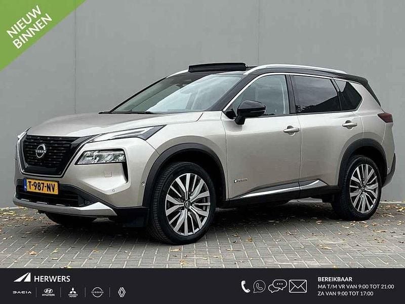2tone (champagne silver/black) Gebruikt 2023 Nissan X-Trail Tekna+ SUV | € 35.885 (Super prijs) - Afbeelding 1/4