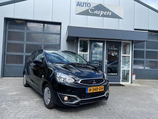 Zwart Gebruikt 2020 Mitsubishi Space Star Hatchback | € 9.350 (Eerlijke prijs) - Afbeelding 1/4