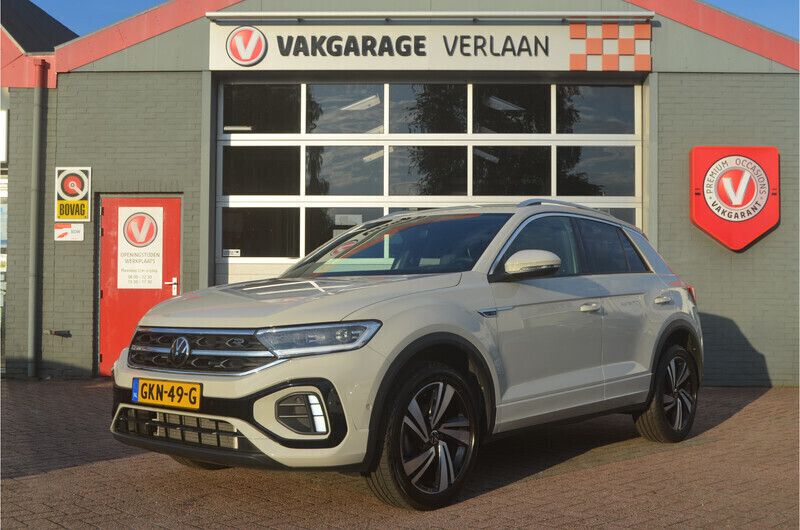 Wit Gebruikt 2023 VW T-Roc R-line SUV | € 36.950 (Duur) - Afbeelding 1/4