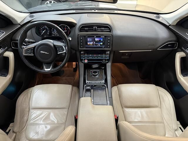 Occasion Jaguar F-Pace Portfolio 179 PK (131 kW) 2017 Grijs SUV