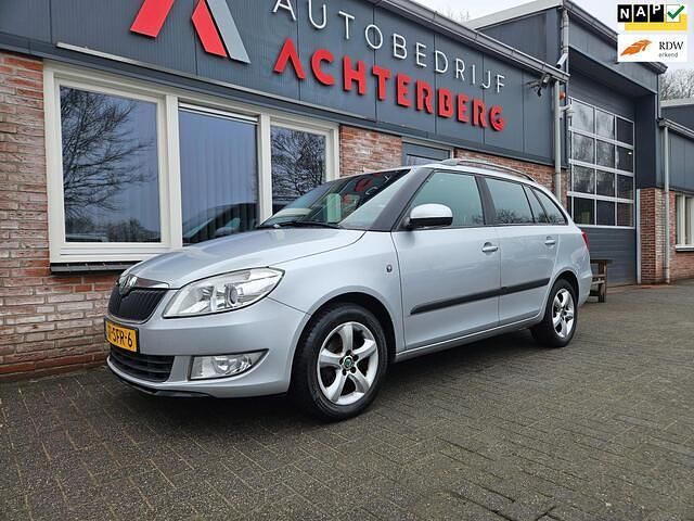 Grijs Occasion 2011 Skoda Fabia Tour Stationwagen | € 2.750 (Goede deal) - Afbeelding 1/4