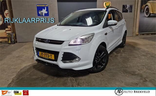 Wit Gebruikt 2016 Ford Kuga Titanium SUV | € 12.750 (Eerlijke prijs) - Afbeelding 1/4