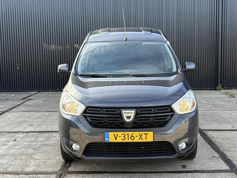 Occasion Dacia Dokker 90 PK (66 kW) 2019 Grijs MPV
