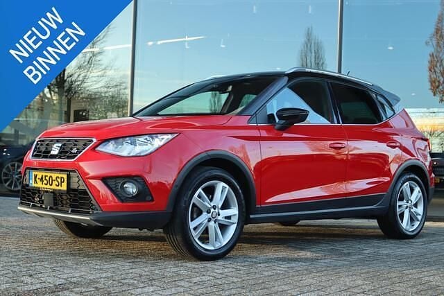 Rood Occasion 2021 Seat Arona Business SUV | € 18.400 (Eerlijke prijs) - Afbeelding 1/4