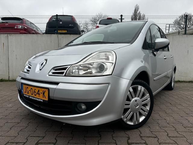 Grijs Gebruikt 2008 Renault Grand Modus Expression MPV | € 3.444 (Eerlijke prijs) - Afbeelding 1/4