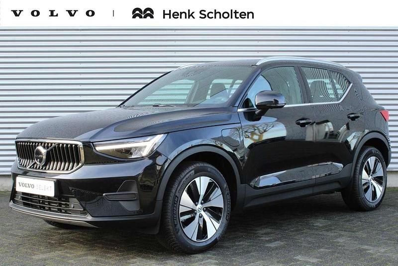 Zwart (metallic) Occasion 2023 Volvo XC40 Inscription SUV | € 46.950 - Afbeelding 1/4