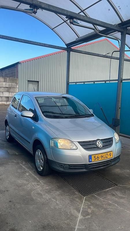 Occasion VW Fox Trendline 54 PK (39 kW) 2009 Grijs Hatchback