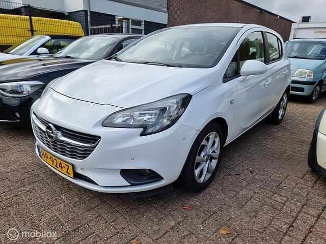 Wit Gebruikt 2015 Opel Corsa Edition Hatchback | € 6.450 (Goede deal) - Afbeelding 1/4