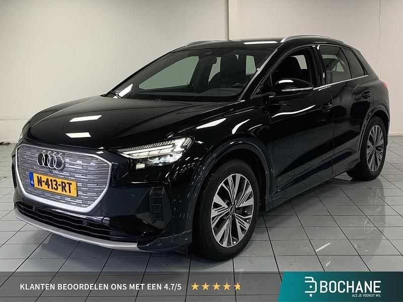 Zwart Gebruikt 2021 Audi Q4 e-tron Advanced Plus SUV | € 29.690 (Super prijs) - Afbeelding 1/4