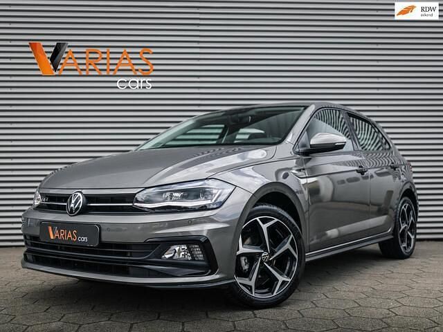 Grijs Occasion 2021 VW Polo Highline Hatchback | € 19.950 (Eerlijke prijs) - Afbeelding 1/4