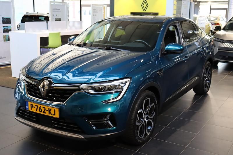 Blauw metallic Gebruikt 2022 Renault Arkana Intens SUV | € 23.700 (Eerlijke prijs) - Afbeelding 1/4