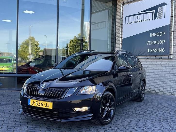 Occasion 2020 Skoda Octavia Sport Stationwagen | € 16.950 (Eerlijke prijs) - Afbeelding 1/4