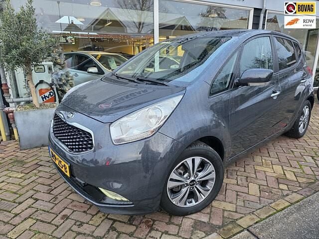 Grijs Gebruikt 2019 Kia Venga Hatchback | € 19.950 (Eerlijke prijs) - Afbeelding 1/4