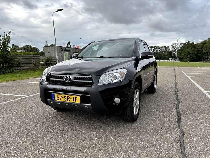 Zwart Gebruikt 2006 Toyota RAV4 Executive SUV | € 5.999 (Eerlijke prijs) - Afbeelding 1/4
