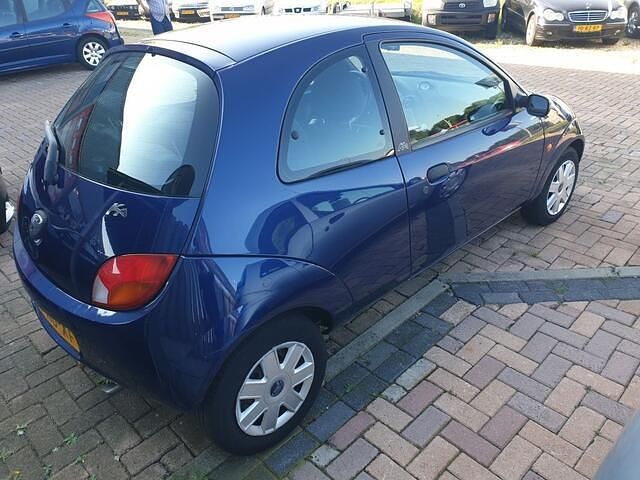 Blauw (metallic) Occasion 2003 Ford Ka Hatchback | € 950 (Eerlijke prijs) - Afbeelding 1/4