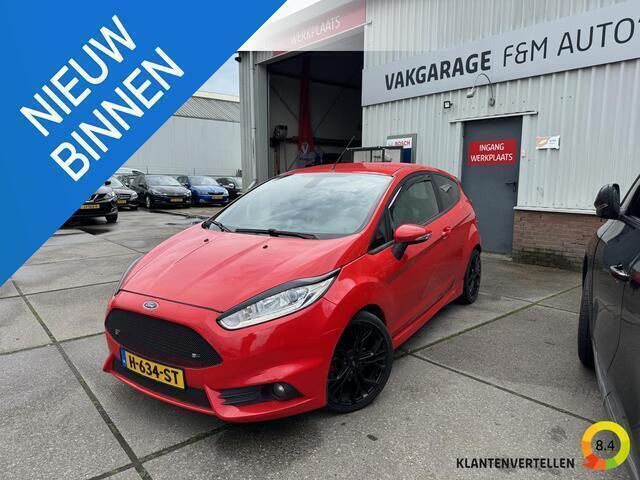 Rood Gebruikt 2013 Ford Fiesta ST Hatchback | € 6.950 (Goede deal) - Afbeelding 1/4