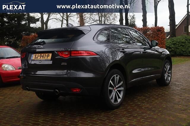 Occasion Jaguar F-Pace Portfolio 301 PK (221 kW) 2018 Grijs SUV