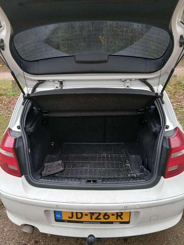 Occasion BMW 116 Executive 122 PK (89 kW) 2011 Wit Hatchback