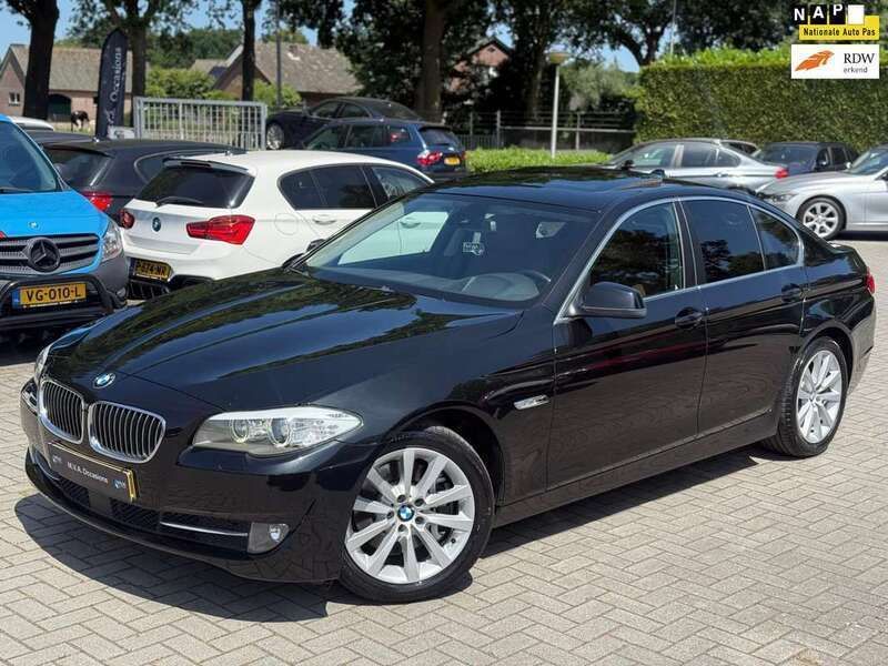 Zwart, metallic lak Gebruikt 2010 BMW 528 Executive Sedan | € 13.950 (Iets duurder) - Afbeelding 1/4