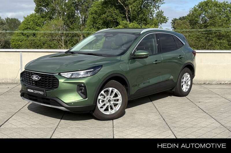 Groen, metallic lak Gebruikt 2024 Ford Kuga Titanium SUV | € 37.995 (Super prijs) - Afbeelding 1/4