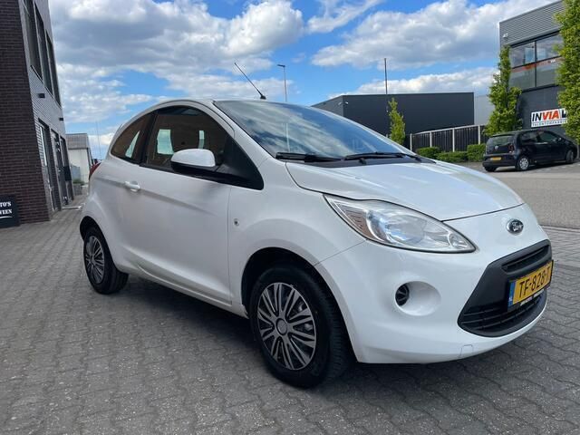 Occasion Ford Ka Champions Edition 69 PK (50 kW) 2012 Wit Hatchback
