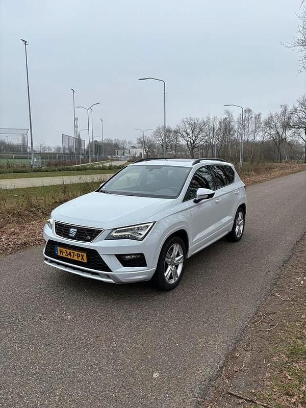 Wit Occasion 2020 Seat Ateca FR SUV | € 16.500 (Goede deal) - Afbeelding 1/4