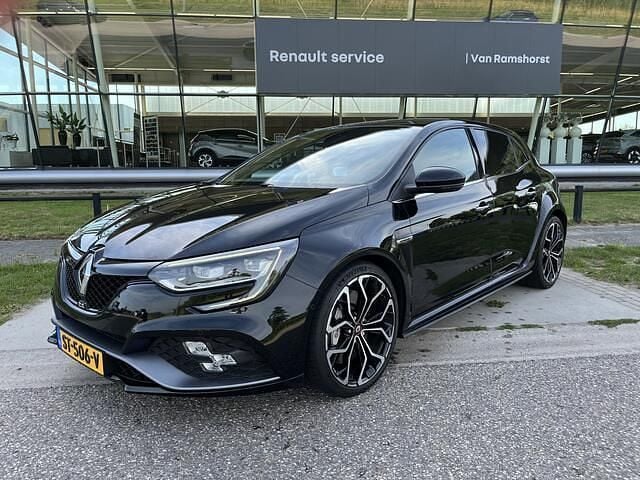 Zwart Gebruikt 2018 Renault Mégane IV R.S. Hatchback | € 28.950 (Eerlijke prijs) - Afbeelding 1/4