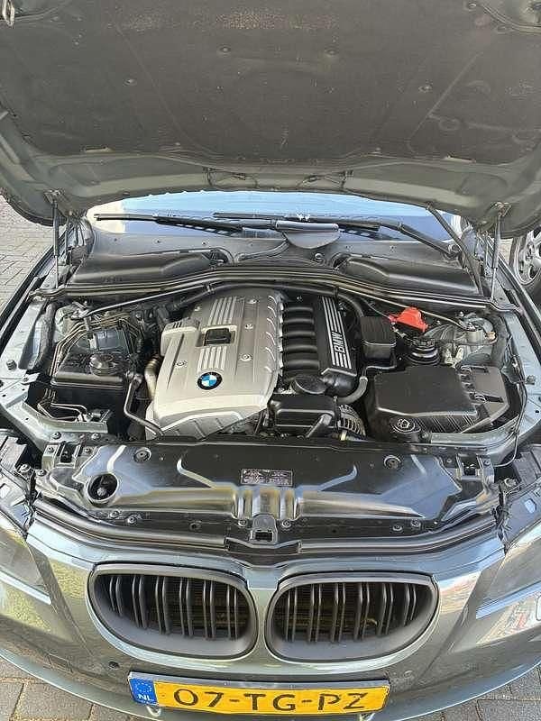 Occasion BMW 525 Executive 218 PK (160 kW) 2006 Grijs Stationwagen