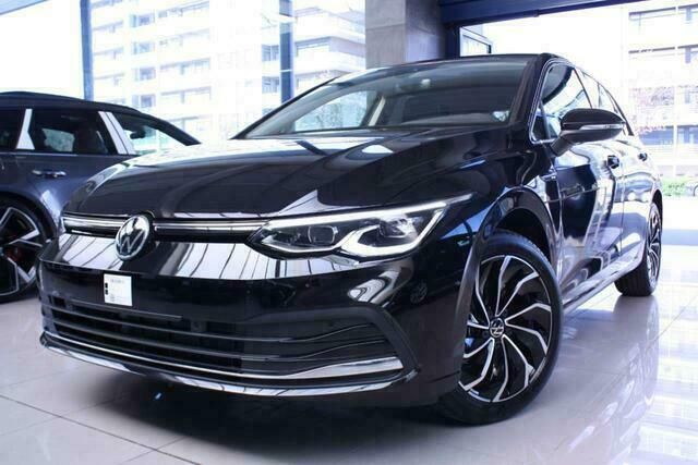 Grijs Gebruikt 2021 VW Golf VIII Style Sedan | € 31.250 (Eerlijke prijs) - Afbeelding 1/4