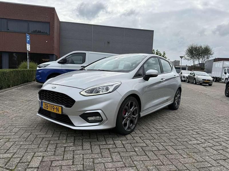 Grijs Occasion 2019 Ford Fiesta ST-Line Hatchback | € 8.750 (Goede deal) - Afbeelding 1/4