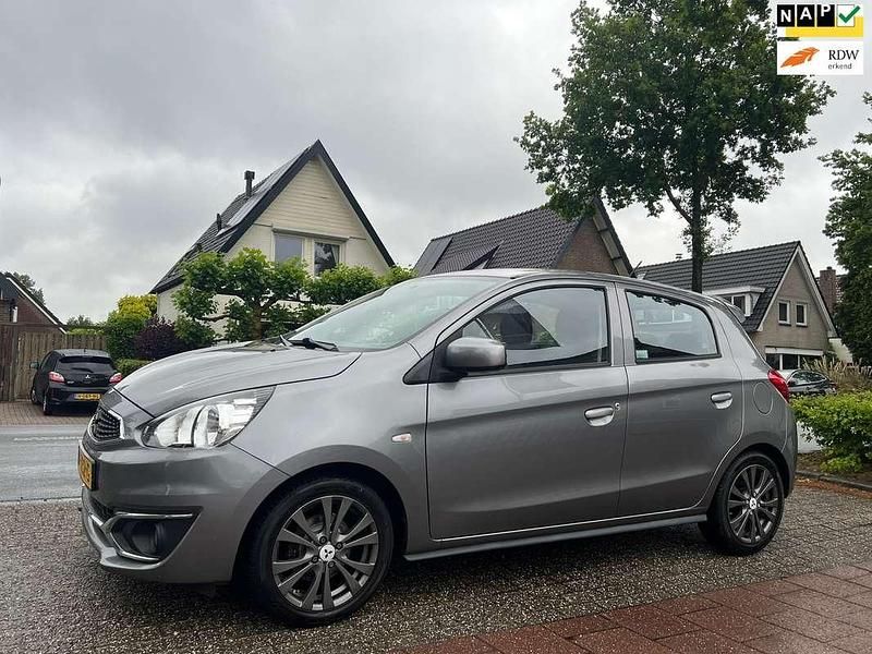 Grijs Gebruikt 2016 Mitsubishi Space Star Hatchback | € 7.999 (Eerlijke prijs) - Afbeelding 1/3