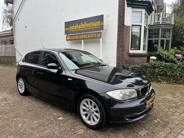 Zwart Gebruikt 2008 BMW 118 Hatchback | € 1.999 (Super prijs) - Afbeelding 1/4
