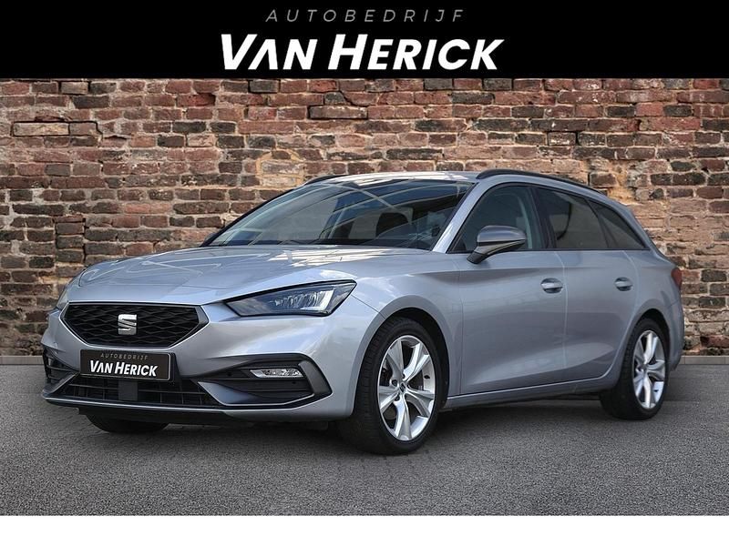Grijs Gebruikt 2021 Seat Leon FR Stationwagen | € 20.745 (Goede deal) - Afbeelding 1/4