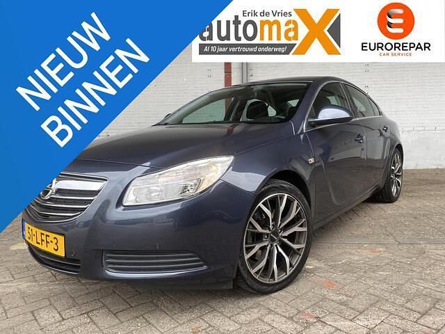 Blauw Gebruikt 2010 Opel Insignia Edition Sedan | € 7.750 (Iets duurder) - Afbeelding 1/4