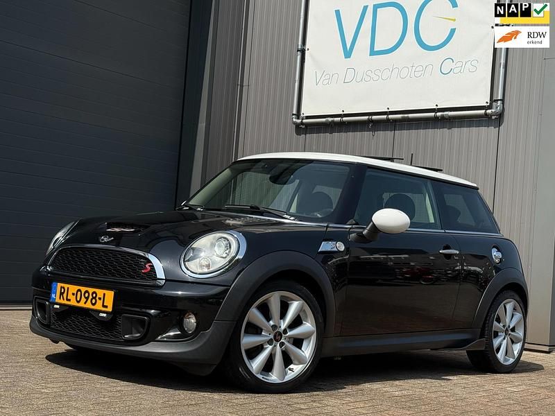 Zwart Gebruikt 2011 Mini Cooper S Chili Hatchback | € 7.900 (Duur) - Afbeelding 1/4