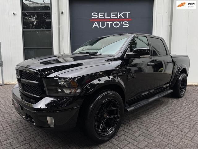 Zwart Gebruikt 2023 Dodge Ram Pickup | € 47.950 - Afbeelding 1/4