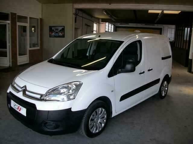Wit Gebruikt 2015 Citroën Berlingo MPV | € 7.200 (Eerlijke prijs) - Afbeelding 1/4