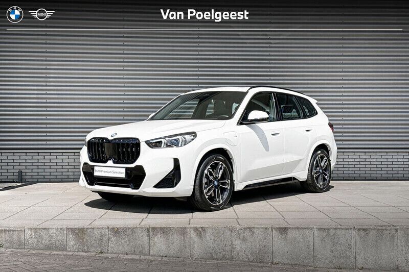 Wit Gebruikt 2024 BMW X1 M Sport SUV | € 59.900 (Duur) - Afbeelding 1/4
