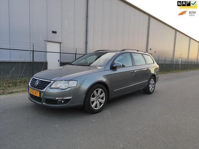 Groen Gebruikt 2006 VW Passat Sportline Stationwagen | € 1.250 (Eerlijke prijs) - Afbeelding 1/4