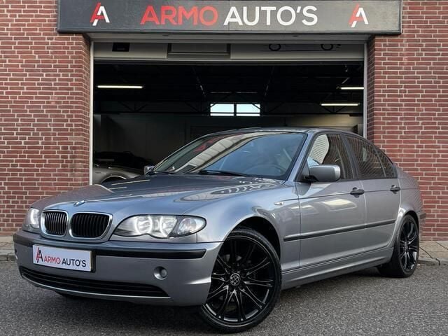 Grijs Gebruikt 2005 BMW 316 Sedan | € 4.450 (Duur) - Afbeelding 1/4