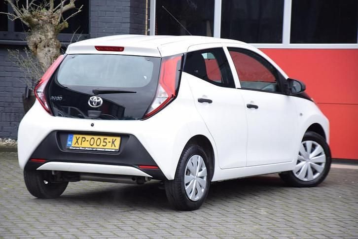 Occasion Toyota Aygo 72 PK (52 kW) 2019 Wit Hatchback
