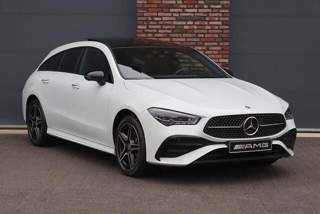 Occasion Mercedes CLA250 Shooting Brake AMG line 218 PK (160 kW) 2023 Wit Stationwagen