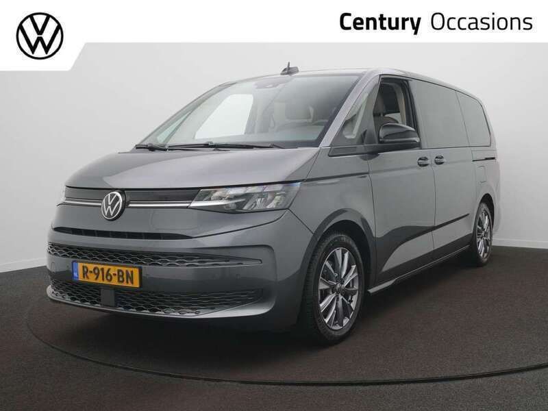 Grijs, metallic lak Gebruikt 2022 VW T7 Style Van | € 47.900 (Eerlijke prijs) - Afbeelding 1/4