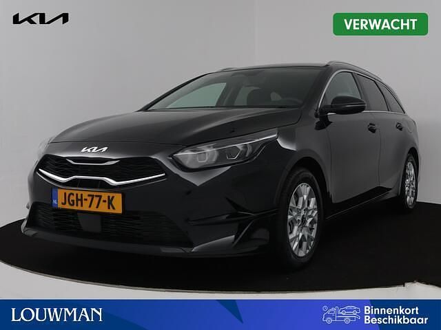 Zwart (metallic) Gebruikt 2025 Kia Ceed Sportswagon Stationwagen | € 33.940 - Afbeelding 1/4